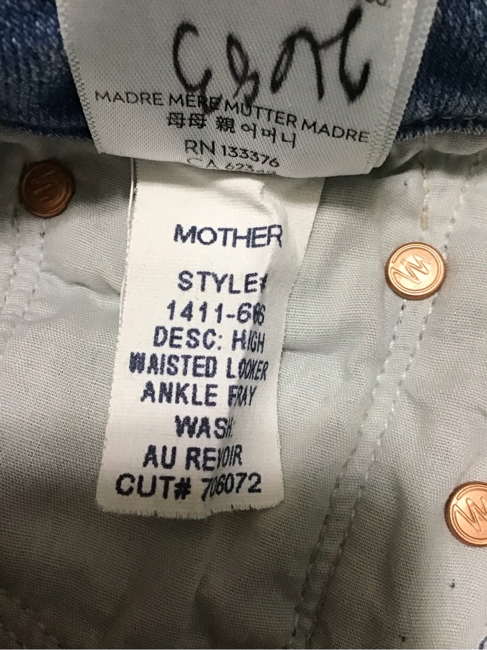 MOTHER High Waisted Looker Ankle Fray in Au Revoir Size 26. - Picture 11 of 11